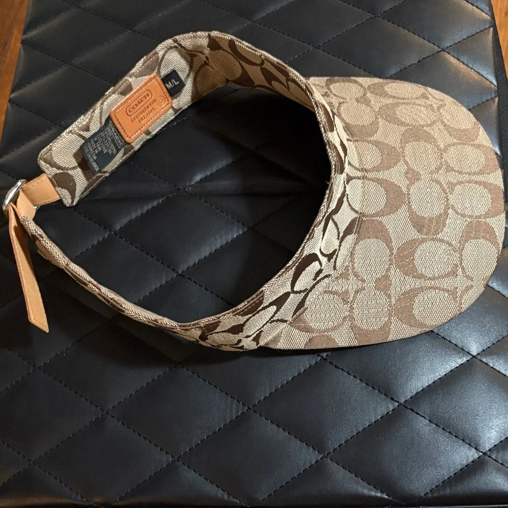 COACH Visor NWOT Size M/L - Picture 3 of 5